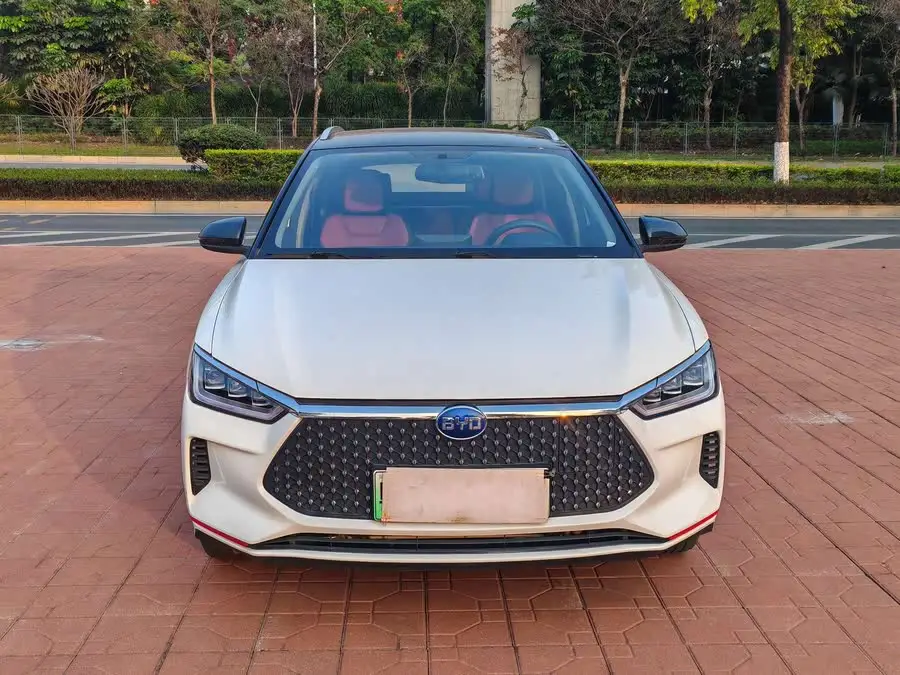 بي واي دي e2 2019 نسخة المدى العالي يوي الفاخرة