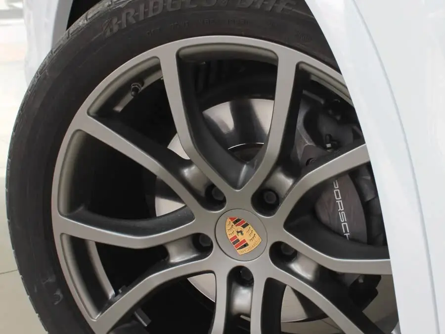 2023 Cayenne Cayenne Coupé 3.0T Platinum Edition