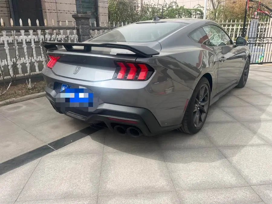 موستانج 2024 5.0 لتر V8 دارك هورس