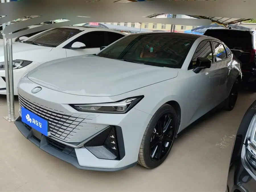 Changan UNI-V 2022 Model 1.5T Premium