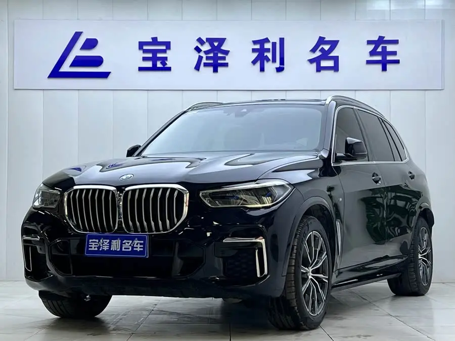 بي إم دبليو X5 2022 طراز محدث xDrive 30Li حزمة رياضية M