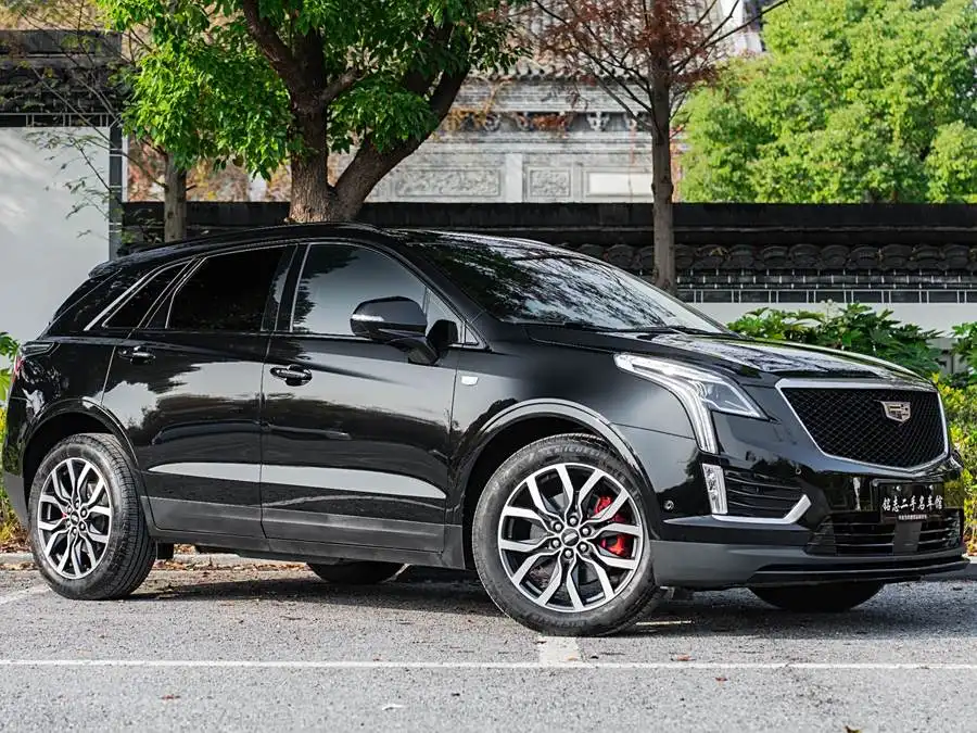 كاديلاك XT5 2022 2.0T دفع رباعي بلاتينيوم