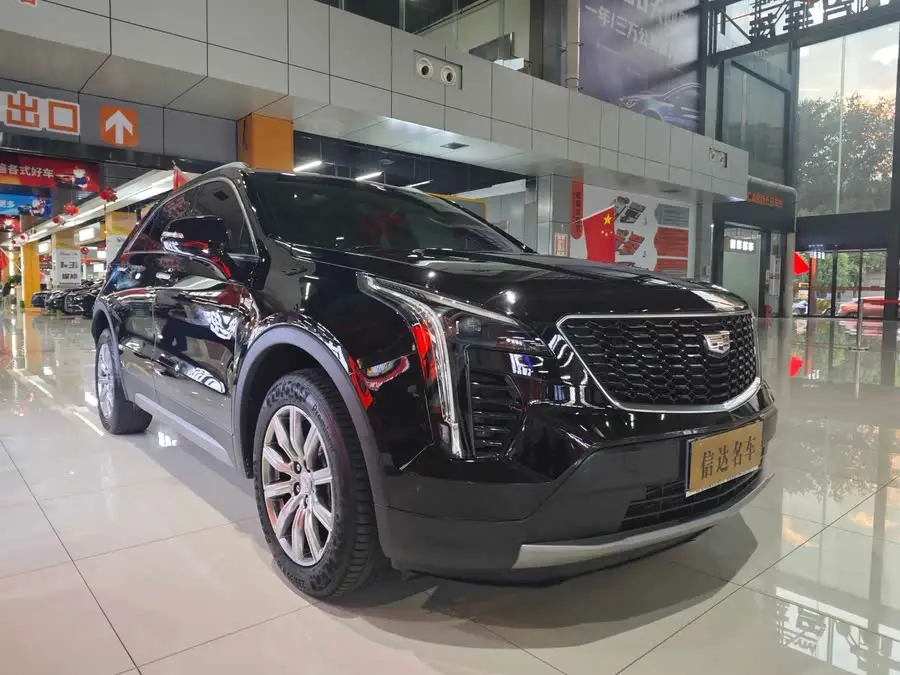 كاديلاك XT4 2021 28T دفع ثنائي رائد