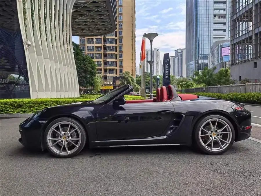 Porsche 718 2020 Model Boxster 2.0T