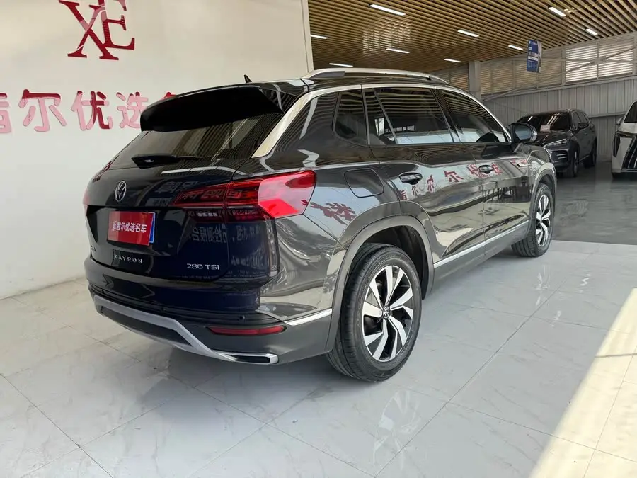 تيرون 2022 280TSI نسخة الفخامة الذكية ذات الدفع الثنائي