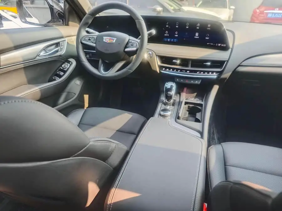 Cadillac CT5 2024 28T Luxury Pro