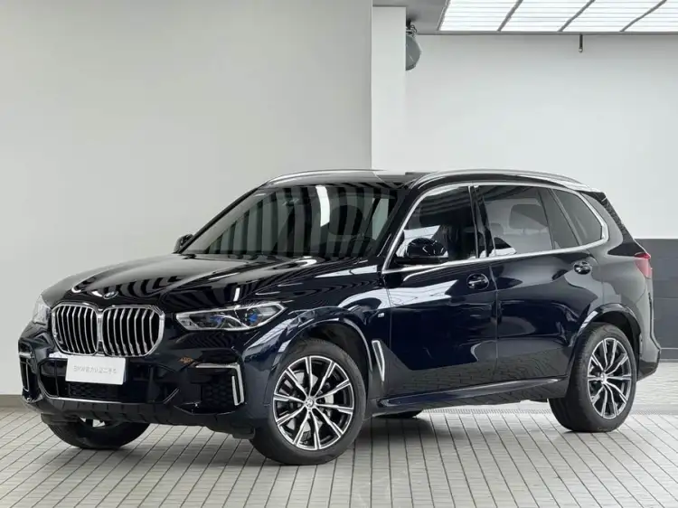 BMW X5 2022 xDrive 30Li Luxury M Sport Package