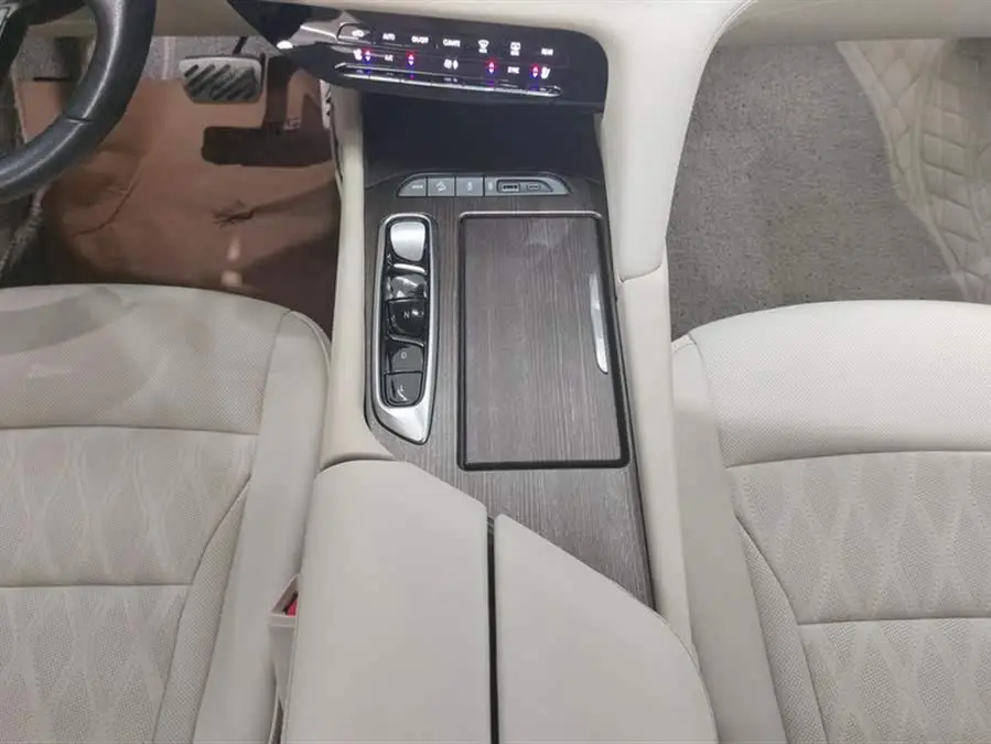 2020 بايك إنكلاف أيفينير 28T دفع رباعي