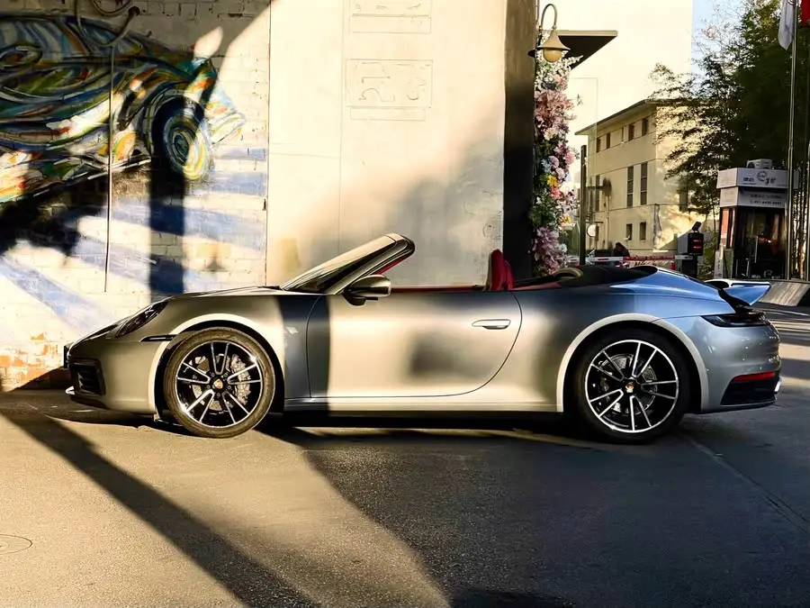 Porsche 911 2022 Carrera Cabriolet 3.0T