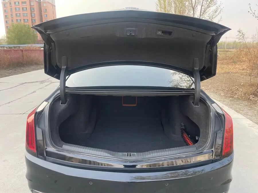 كاديلاك CT6 2021 28T الفاخرة