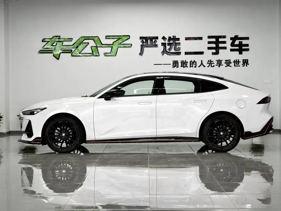 Changan UNI-V 2023 1.5T Sport Edition
