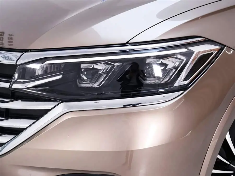 فولكس فاجن فيلوران 2022 380TSI بريميوم