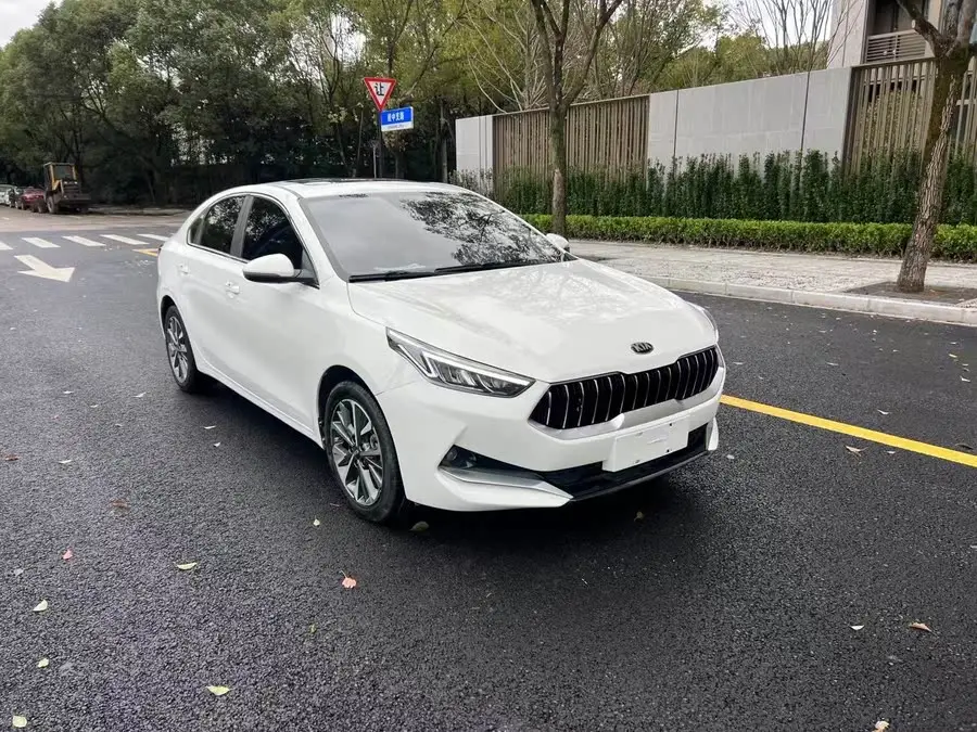 كيا K3 طراز 2020 1.5L CVT النسخة العصرية