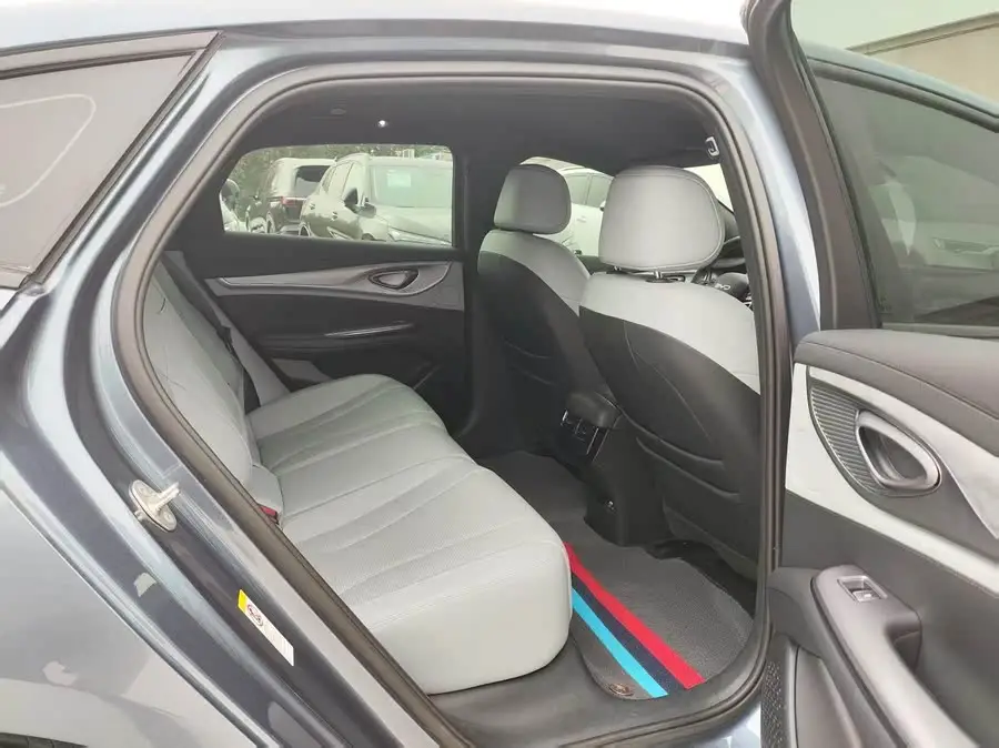 Sealion 2024 Glory Edition DM-i 1.5L 121km Elite Model