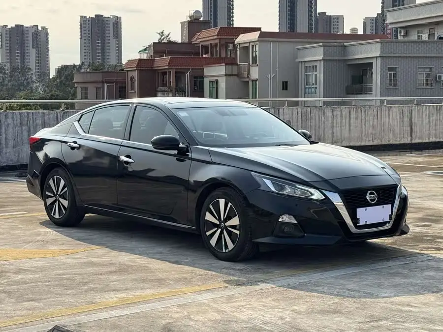 تينّا 2021 2.0L XL إصدار الراحة