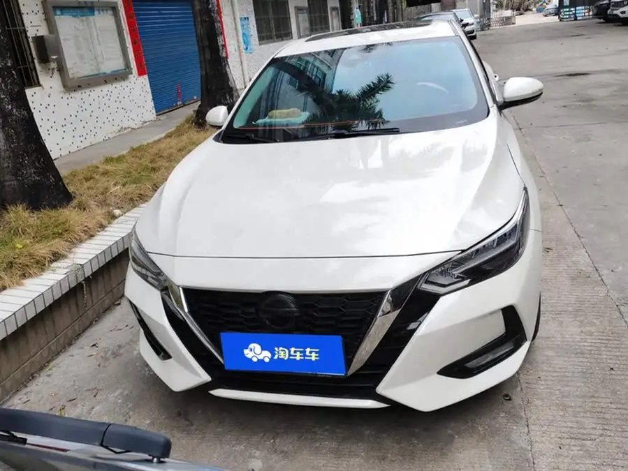 2022 نيسان سيلفي 1.6L XL CVT إصدار ذكي