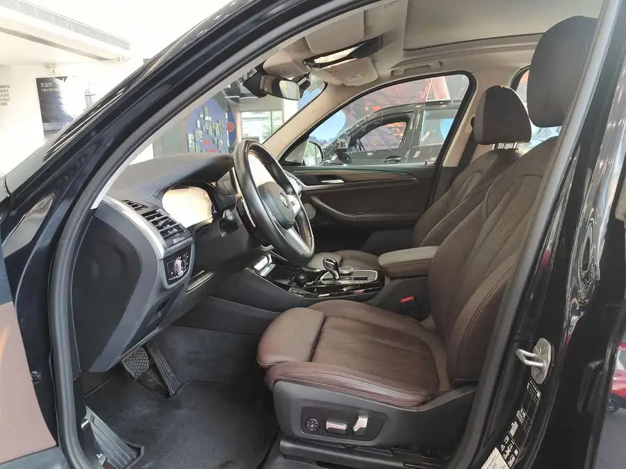 BMW X3 2023 xDrive30i Leading Model M Night Package