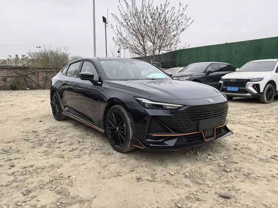 Changan UNI-V 2023 1.5T Sport Version