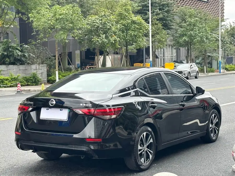 2021 نيسان سيلفي 1.6 لتر XL CVT نسخة الاستمتاع