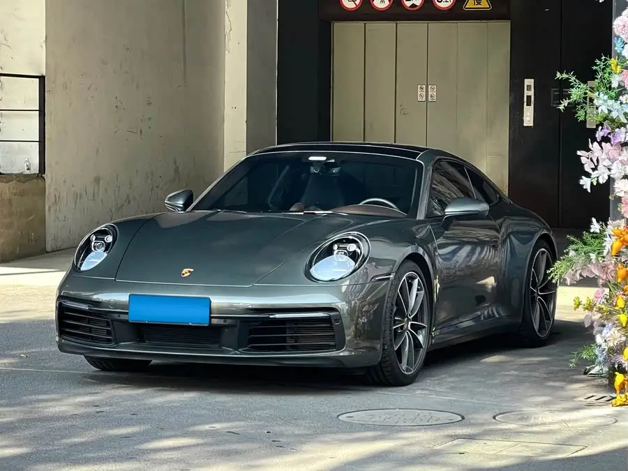بورشه 911 2023 كاريرا 3.0T