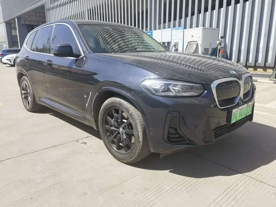 BMW iX3 2022 Facelift Leading Model