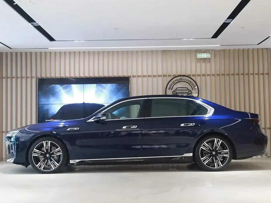 BMW i7 2023 xDrive60L M Sport Package