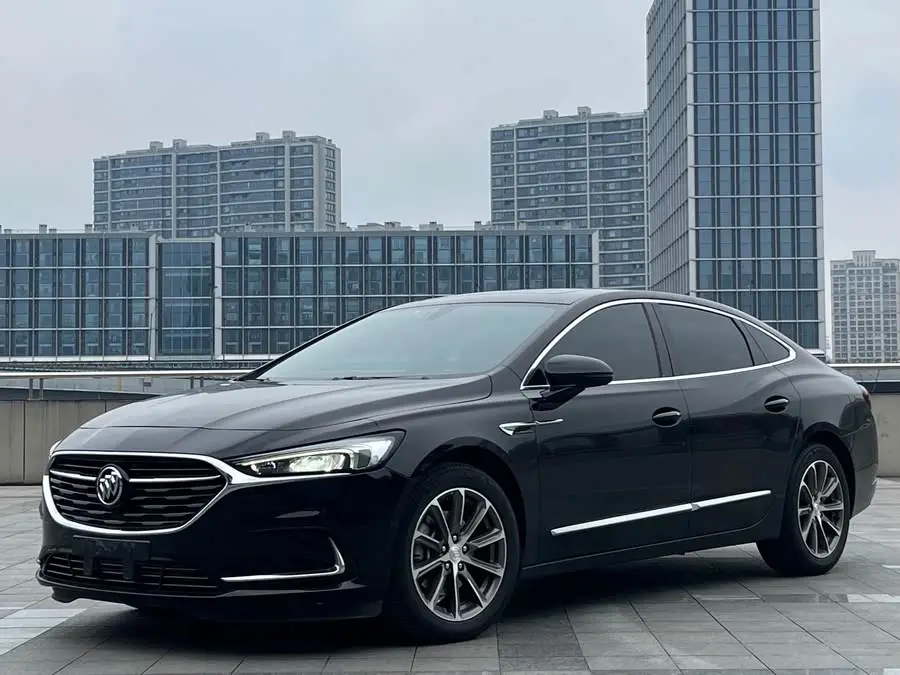 بيوك لاكروس 2022 652T الفاخرة