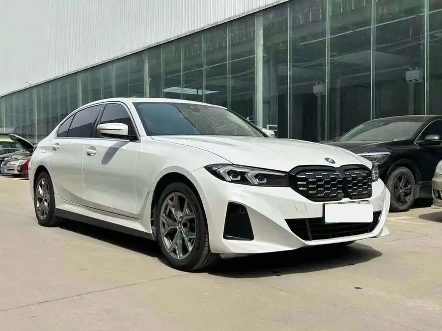 بي إم دبليو i3 2024 eDrive 35 L