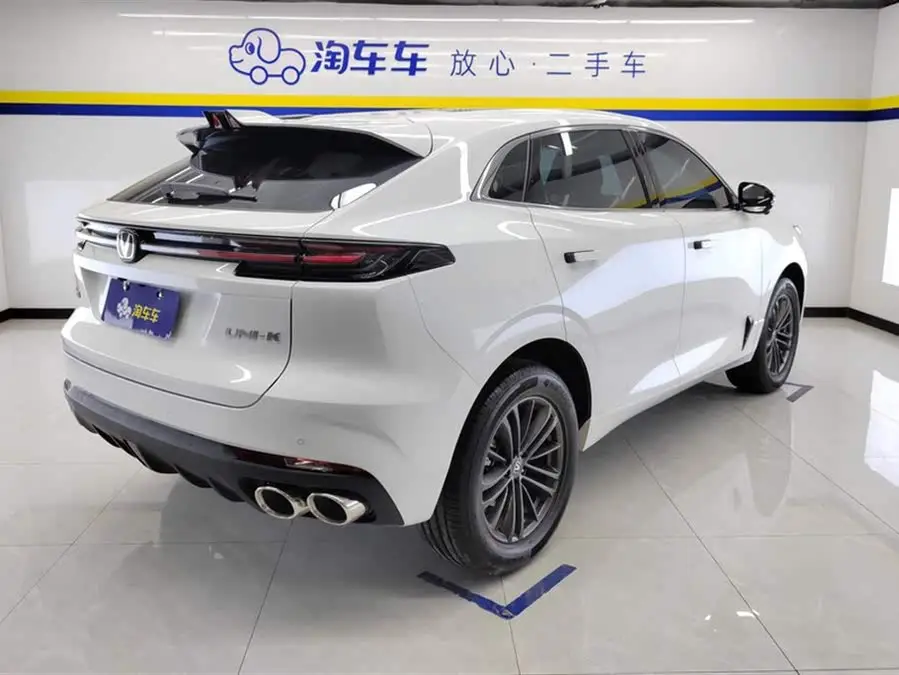 Changan UNI-K 2024 2.0T Two-Wheel Drive Elegant Version