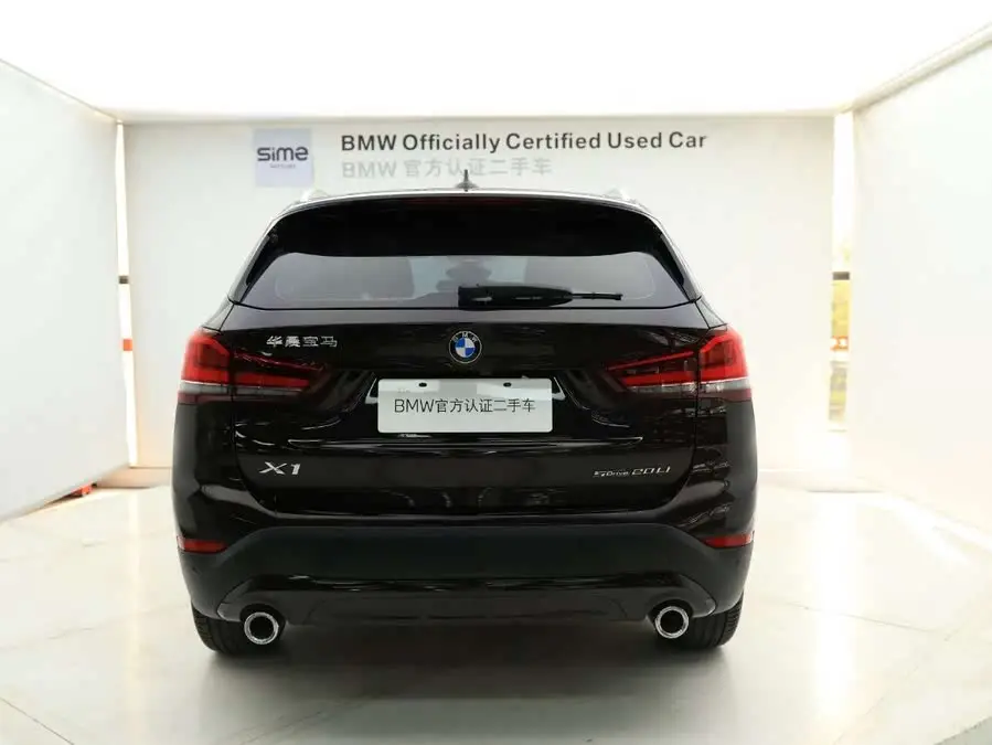 بي إم دبليو X1 2020 sDrive20Li الإصدار الأنيق