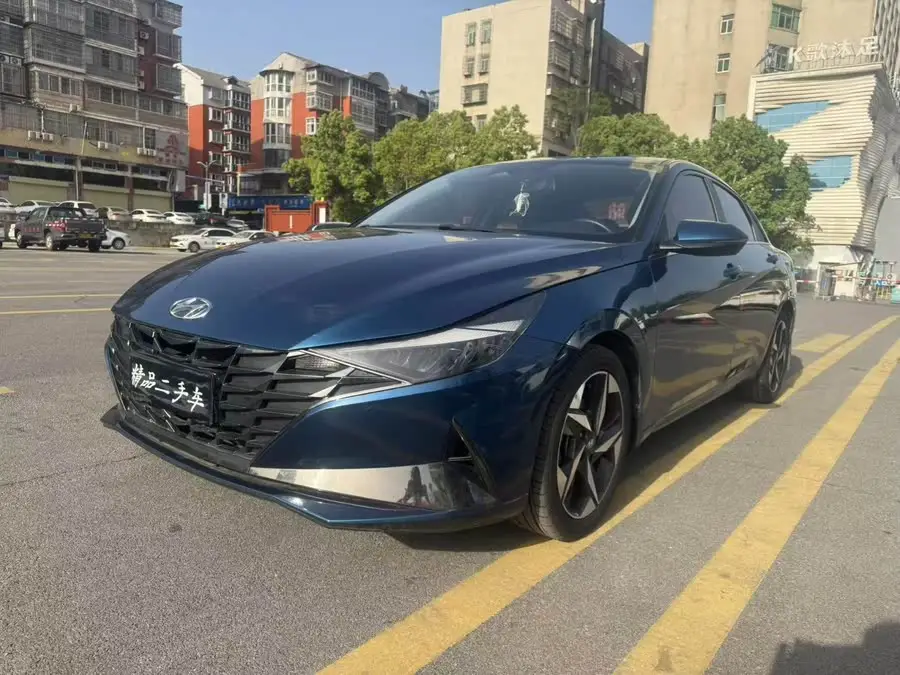 Elantra 2021 1.5L CVT LUX Premium