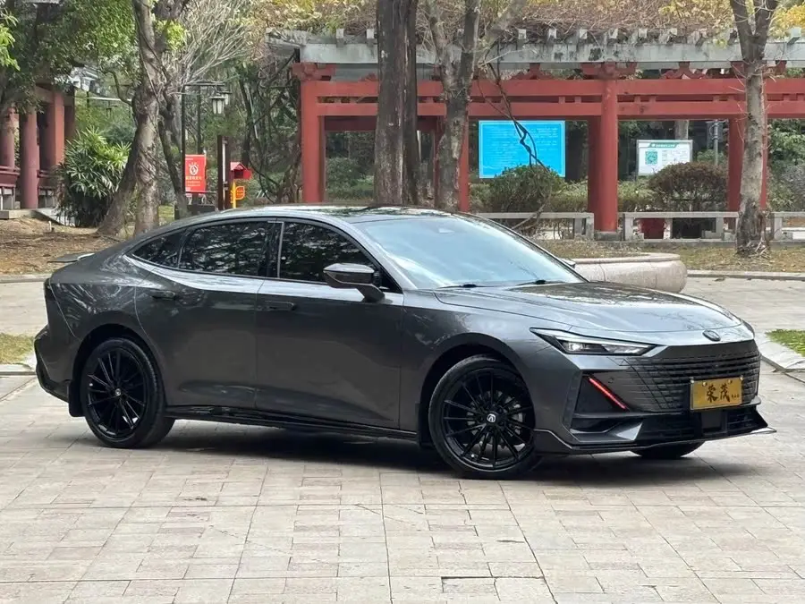 Changan UNI-V 2023 1.5T Sport Edition