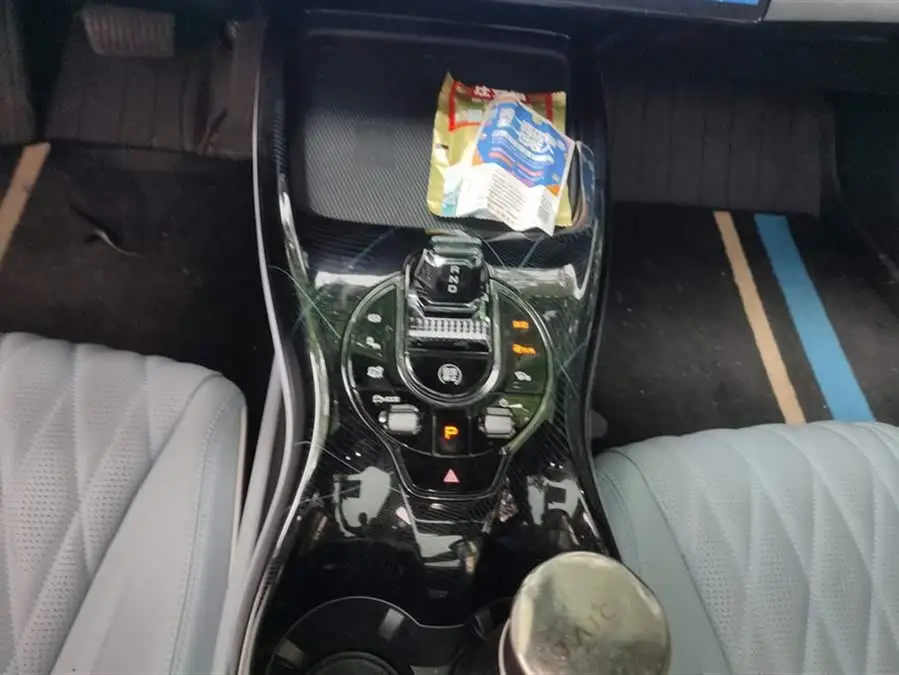 ختم 2022 طراز 700 كم النسخة طويلة المدى للدفع الخلفي