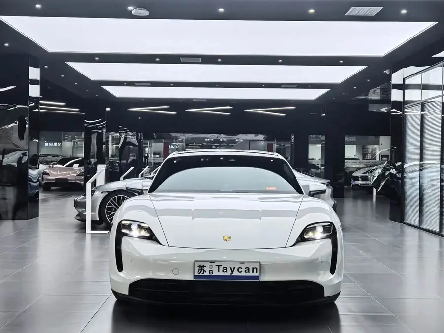 تايكان 2022 طراز تايكان