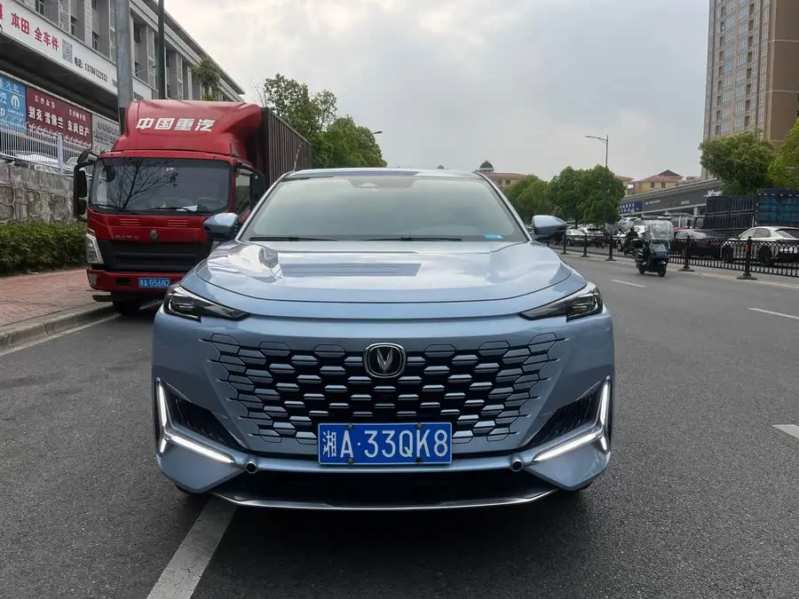 شانجان UNI-K 2021 2.0T الفاخرة