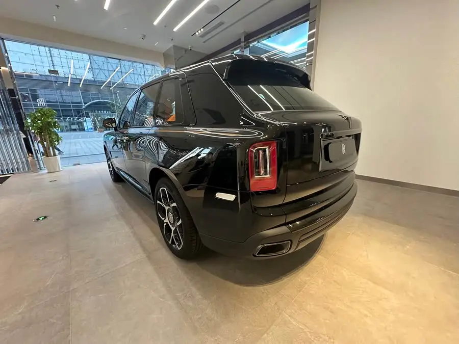 Cullinan 2024 Black Badge