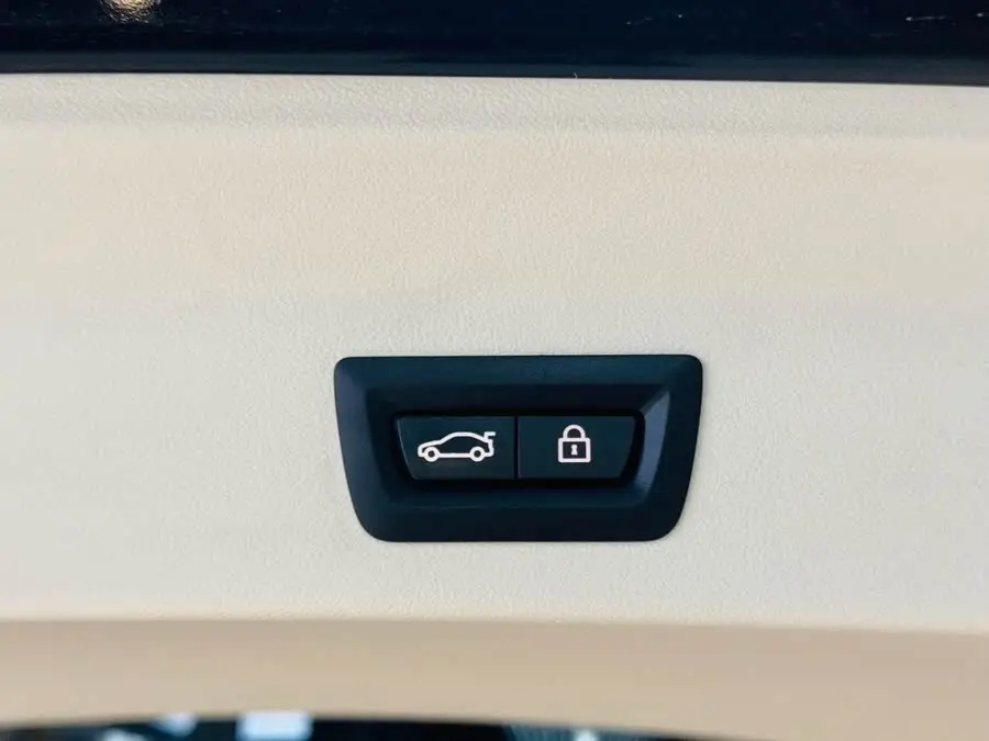 BMW X3 2023 xDrive30i Leading Model M Night Package