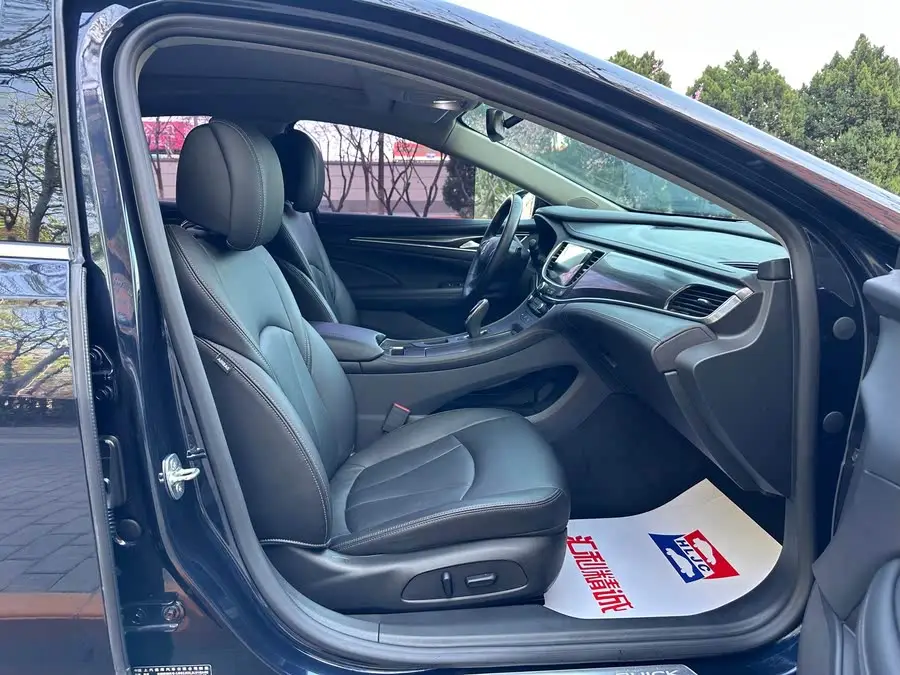 Buick LaCrosse 2020 652T Luxury