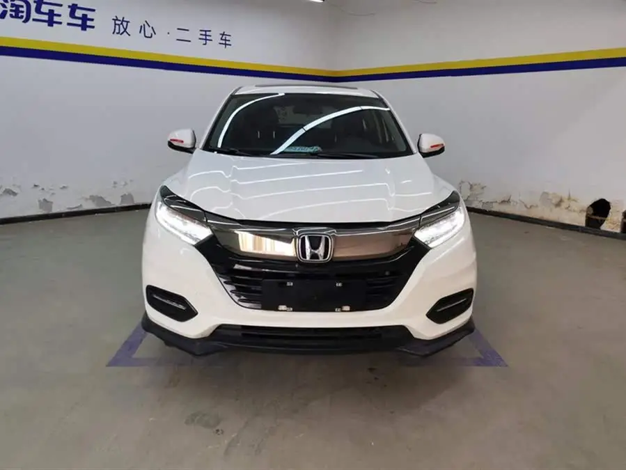 هوندا HR-V 2020 1.5 لتر CVT الفاخرة