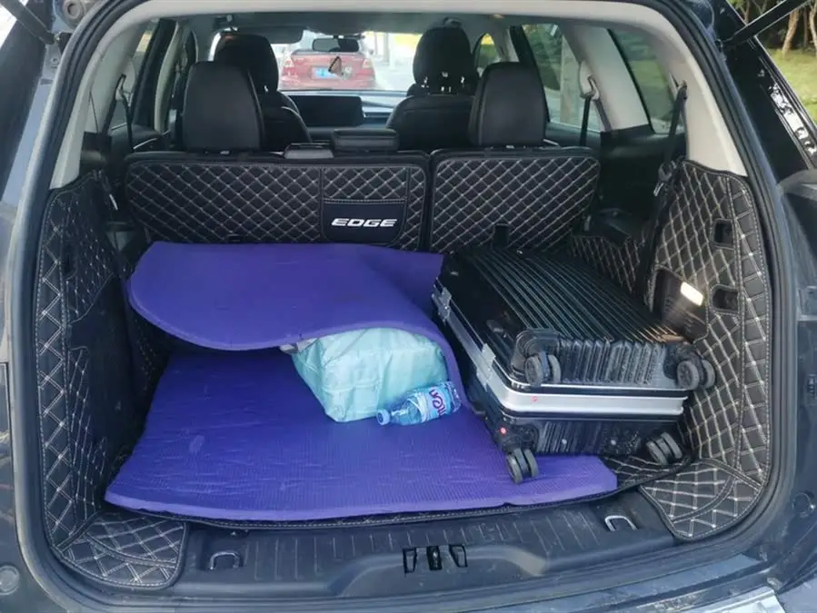 2022 Ford Edge PLUS EcoBoost 245 AWD Platinum 7-seater