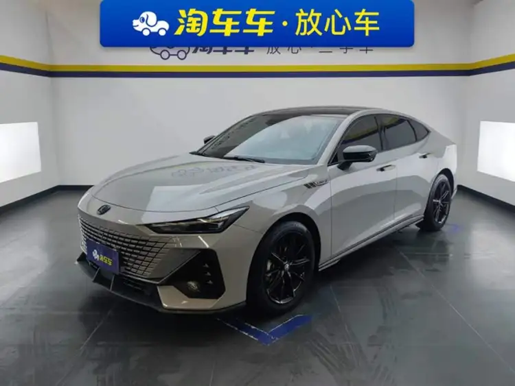 Changan UNI-V 2022 Model 1.5T Premium