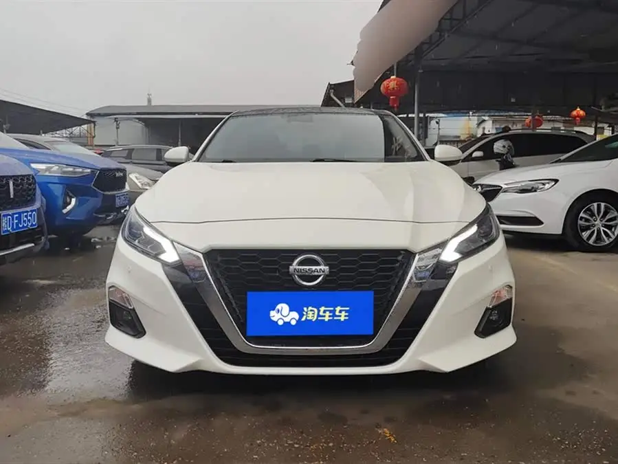Altima  2021 2.0L XL Comfort Edition