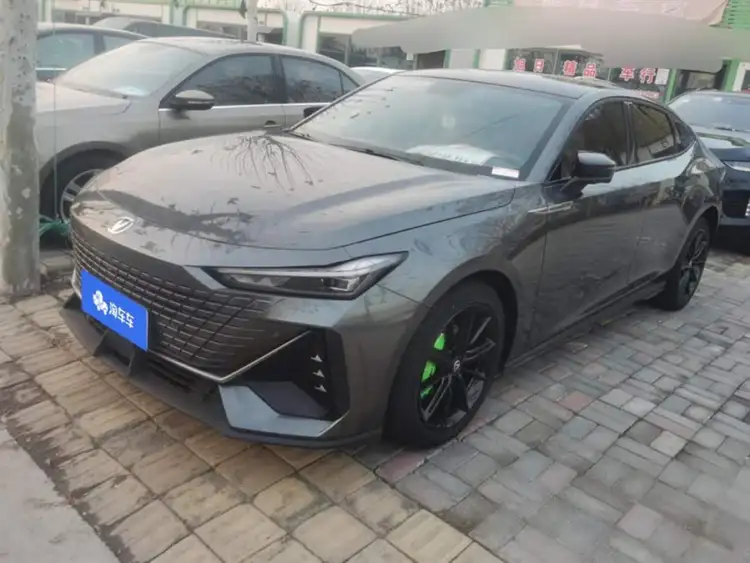 Changan UNI-V 2022 1.5T Premium