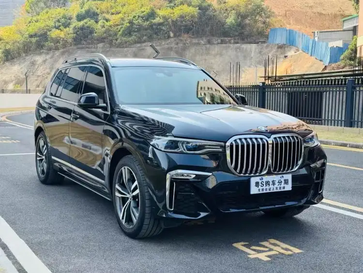 BMW X7 2020 xDrive40i Luxury Package