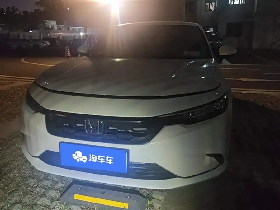 2023 Model 240TURBO CVT Leading Edition