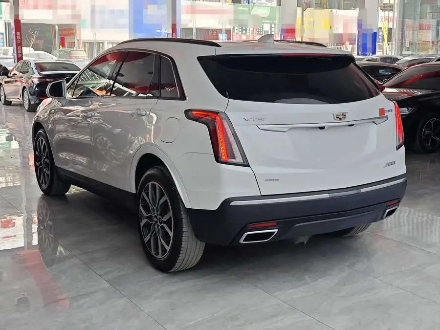 Cadillac XT5 2022 2.0T All-Wheel Drive Luxury (Hummingbird Edition)