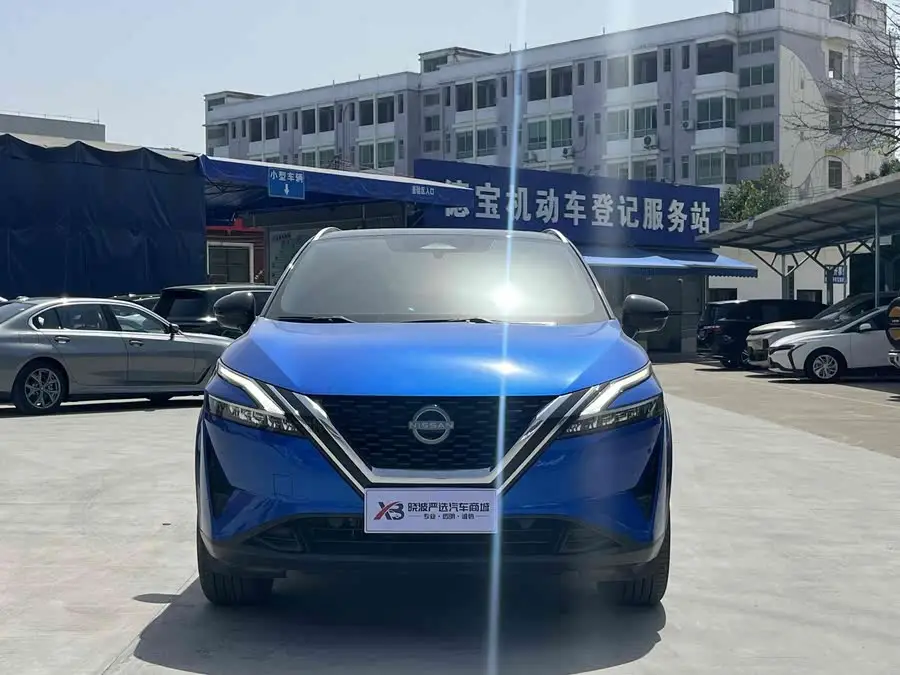 2023 نيسان إكس-تريل 1.3T CVT فلاجشيب