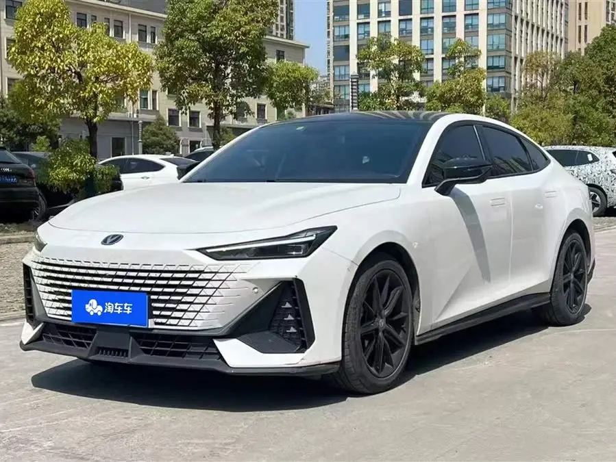 Changan UNI-V 2022 1.5T Premium