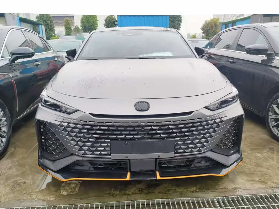 Changan UNI-V 2022 2.0T Lingsu Edition