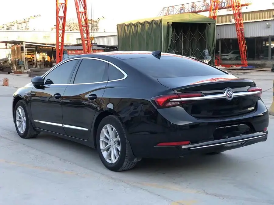 بيوك لاكروس 2022 552T فاخرة